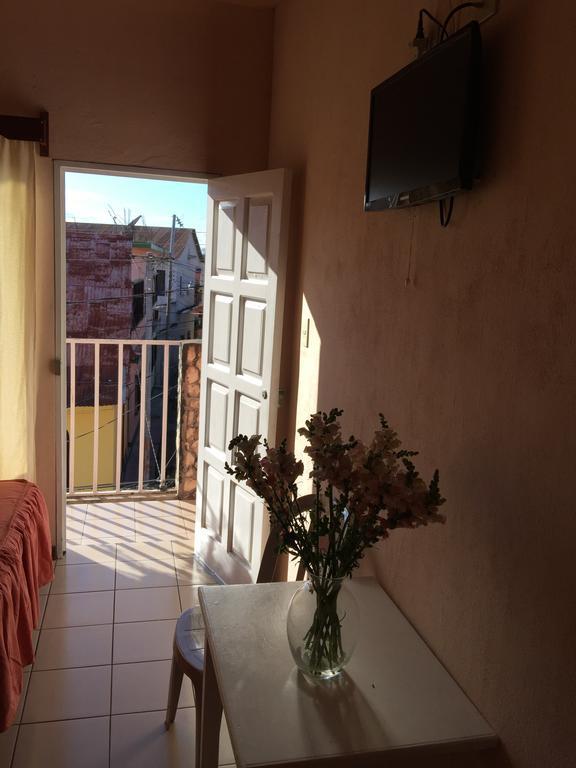 Hotel Villa Margarita Flores Phòng bức ảnh