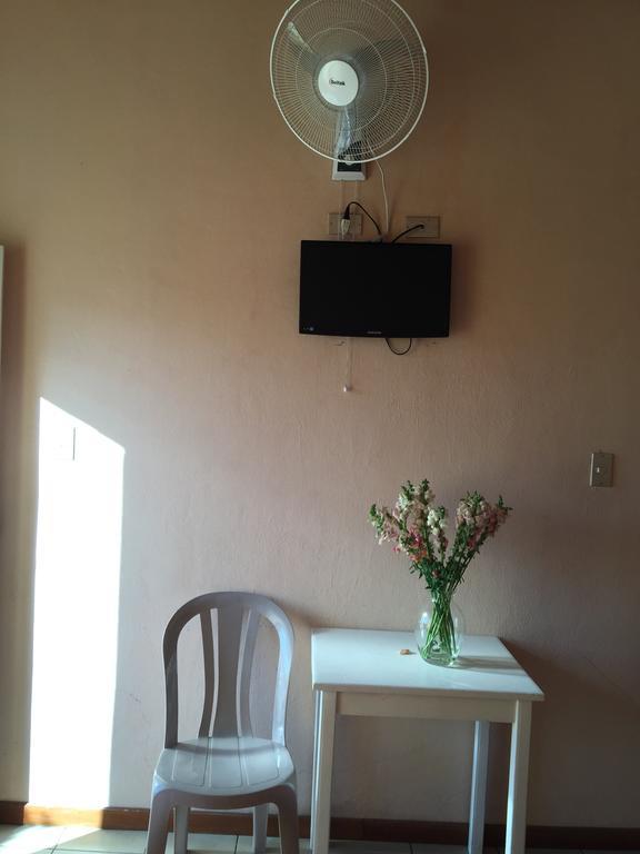 Hotel Villa Margarita Flores Phòng bức ảnh